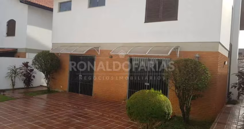 Casa à venda no bolsao de interlagos com 3 dormitórios 1 suíte e 2 vagas de garagem