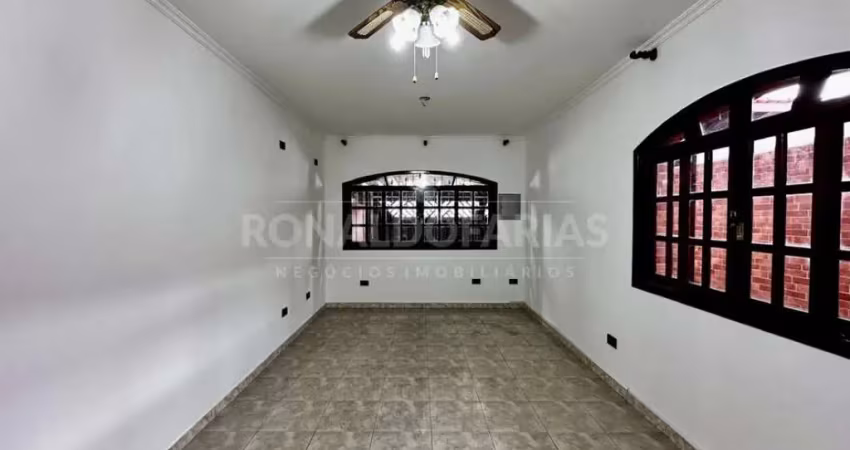 Casa à venda no jardim dos lagos com 3 dormitórios 1 suíte e 2 vagas de garagem