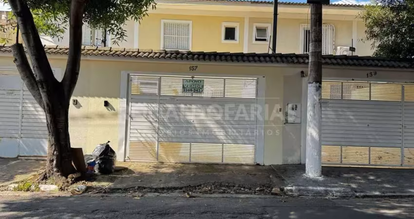 Casa térrea na região do campo grande com 3 dormitórios