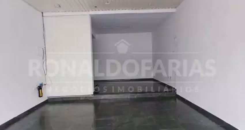Salão para alugar no veleiros, com sobreloja bem no fluxo de pessoas