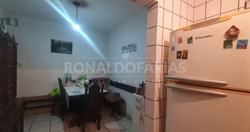 Sobrado a venda com 3 dorms e 2 vagas região do jardim  marajoara.