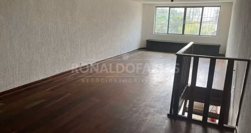 Casa comercial com 1 sala para alugar na Avenida do Rio Bonito, --, Socorro, São Paulo