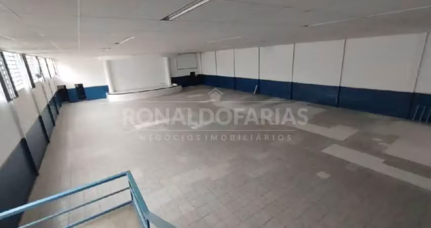 Galpão para venda ou locação no bairro do grajau 720 m²