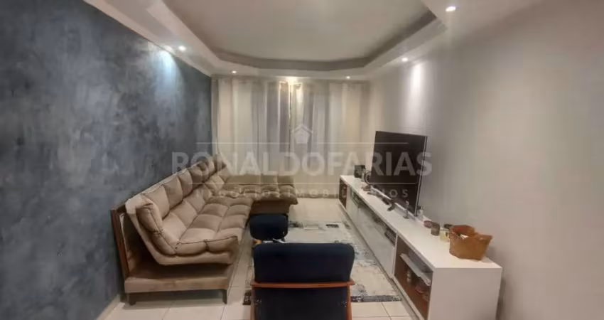 Casa à venda em interlagos com 3 dormitórios 1 suíte e 2 vagas de garagem