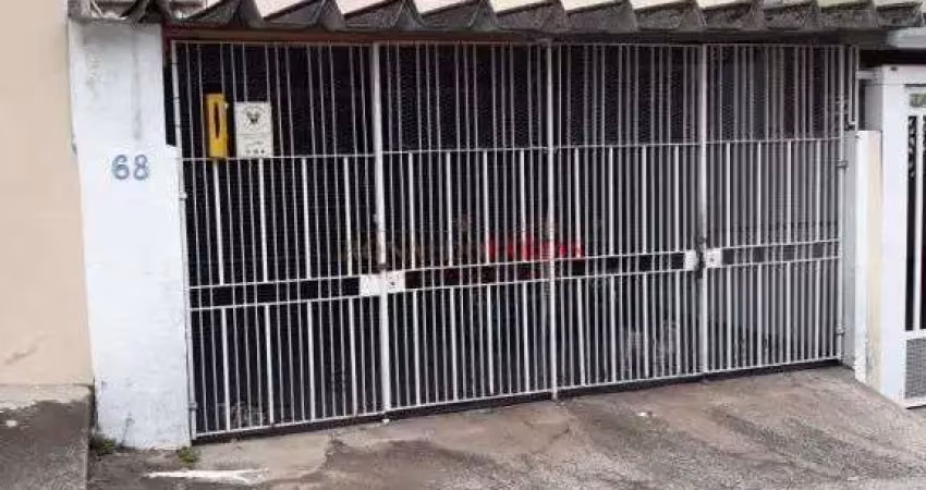Sobrado à venda com 2 dormitóirios e 2 vagas na região do Jardim Consorcio.