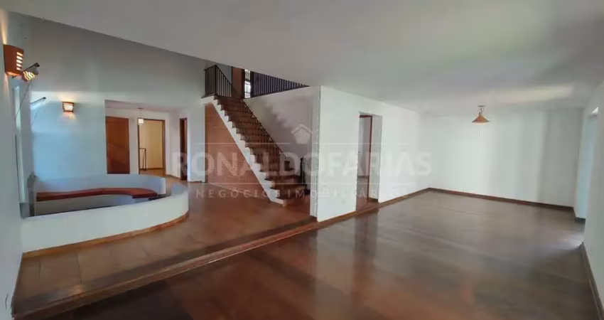Sobrado a venda no Bolsão de Interlagos com 03  suítes 02 Vagas e excelente localização