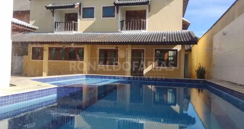Casa à Venda no Bolsão Residencial de Interlagos com 5 Dormitorios e 5 Vagas de Garagem