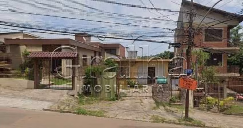 Terreno à venda na Rua Professor Clemente Pinto, 91, Medianeira, Porto Alegre