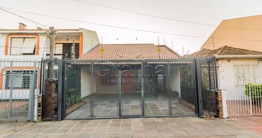 Casa com 4 quartos à venda na Rua Veríssimo Rosa, 240, Partenon, Porto Alegre