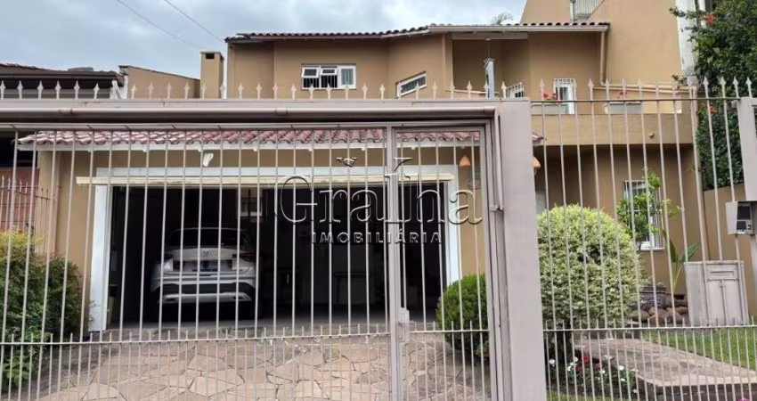 Casa com 3 quartos à venda na Rua São Francisco de Assis, 54, Santo Antônio, Porto Alegre