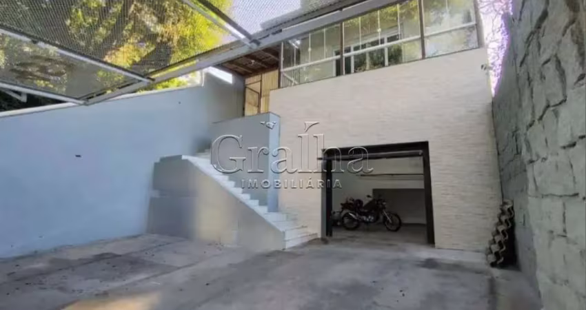 Casa com 2 quartos à venda na Avenida Pinheiro Borda, 457, Cristal, Porto Alegre