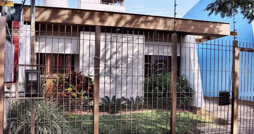 Casa com 3 quartos à venda na Rua Pedro Pieretti, 51, Jardim Botânico, Porto Alegre