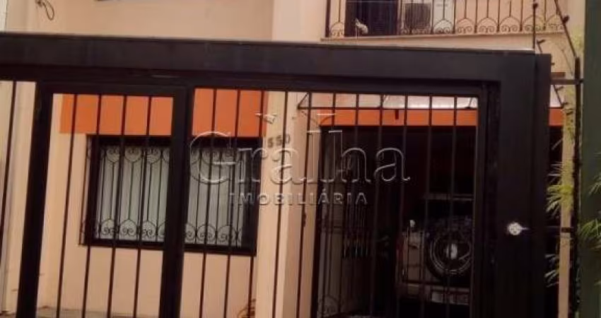 Casa com 3 quartos à venda na Avenida Lavras, 530, Petrópolis, Porto Alegre