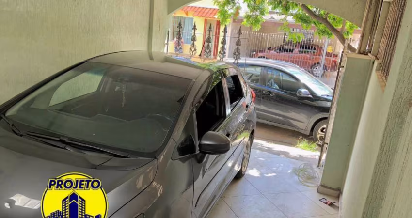 SOBRADO EM RUA TRANQUILA!!!