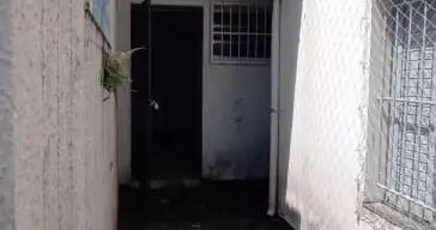 Casa com 1 quarto para alugar em Santa Teresinha, São Paulo 