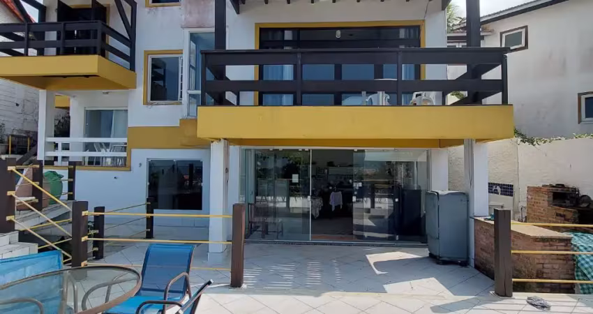 Confortavel Residencia Indevassada  em Camboinhas
