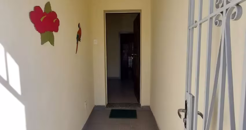 Saia de condominio - vende-se ótima casa em vila fechada no fonseca