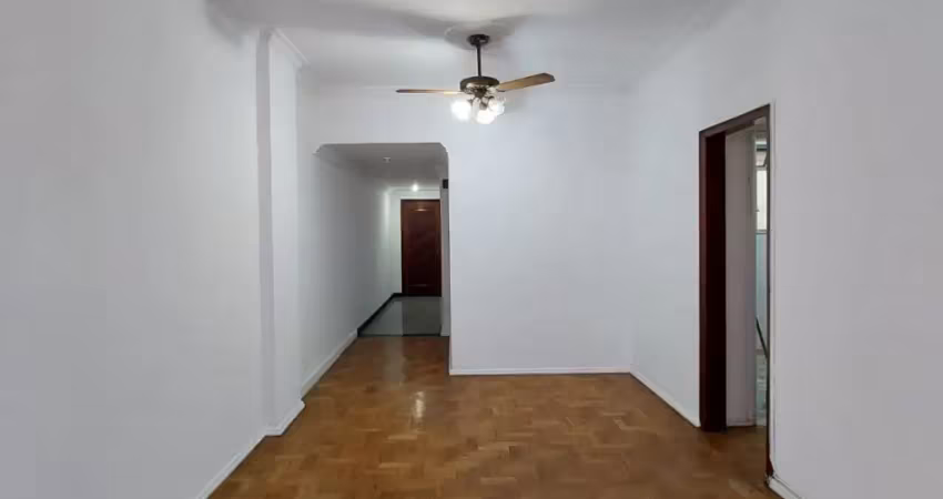 Otimo custo beneficio - r$600k - apto. amplo, 03 dormitórios - garagem - proximo praia.