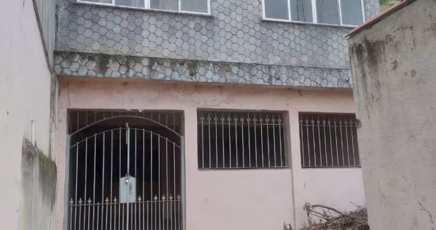 Rua leite ribeiro - fonseca - imóvel para reformar - 04 quartos - banheiros - terraço