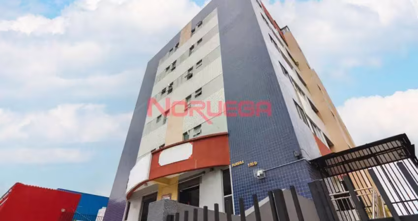 Apartamento à venda no Centro de Curitiba-PR: 1 quarto, 1 sala, 1 banheiro, 1 vaga de garagem, 44,47m² de área.