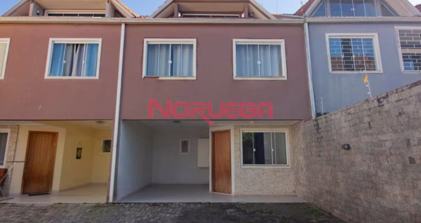 Imperdível oportunidade de adquirir uma casa com 3 quartos e suíte no São Braz, Curitiba-PR! 165m² de conforto e qualidade.
