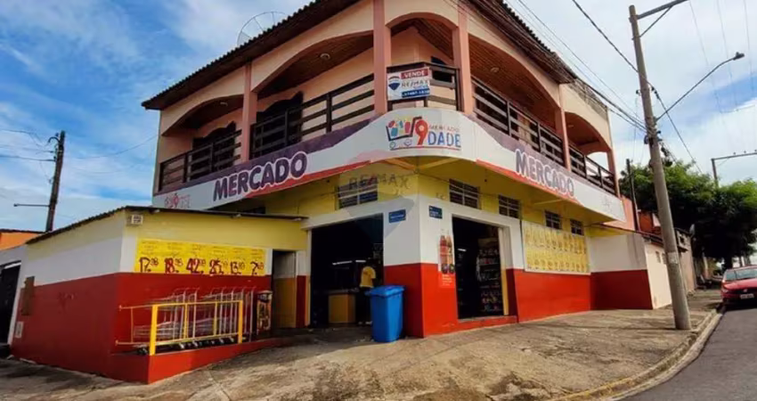 Lindo sobrado no Jardim Bandeira, com salão comercial já alugado!