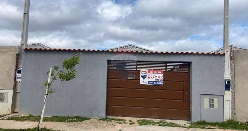 Aluga-se casa com muro e portão no bairro novo e promissor Jardim Nova Metropolitana, na cidade de Salto de Pirapora!!!