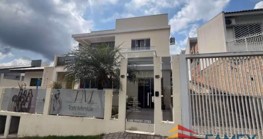 CASA COM SALA COMERCIAL À VENDA NO BAIRRO CRISTO REI - CA956