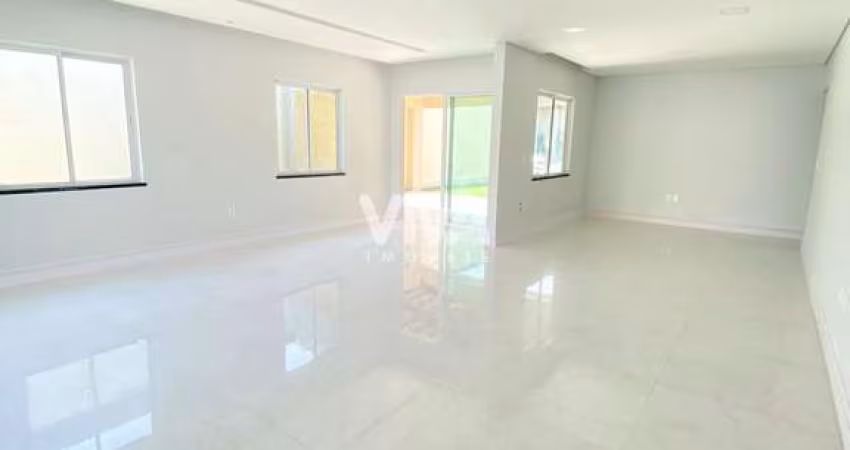Casa em condomínio com 4 quartos no Eusébio