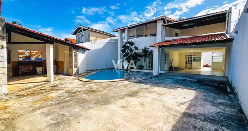 Casa duplex com 5 suítes  no bairro luciano cavalcante