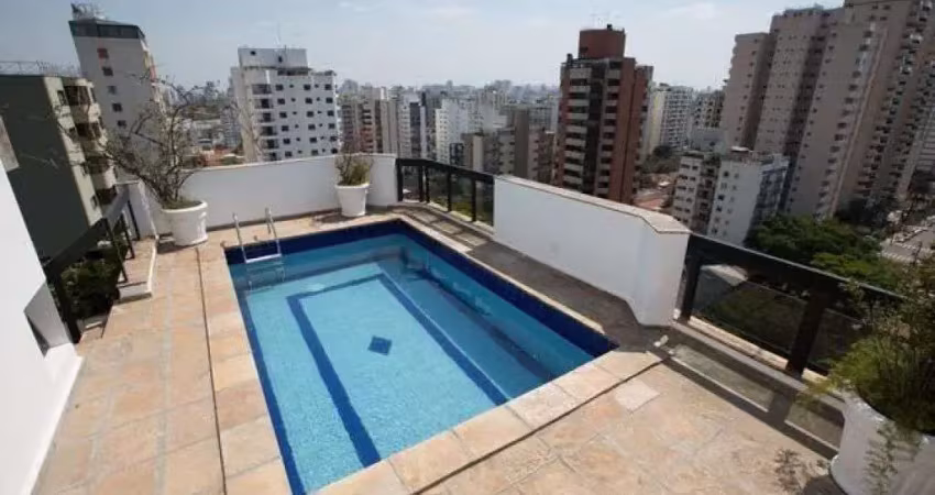 Cobertura com 305 m² de área útil, 4 vagas de garagem, amplo living, 4 dormitórios sendo 2 suítes