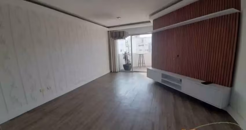 Apartamento com 117 m² de área útil,  3 dormitórios sendo 1 suíte, 2 vagas
