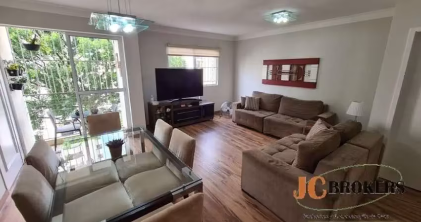 Apartamento com 110m² de área útil,  3 dormitórios sendo 1 suíte, 1 vaga