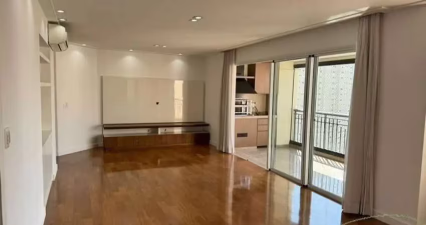 Apartamento com 137m² de área útil, 3 suítes, 3 vagas