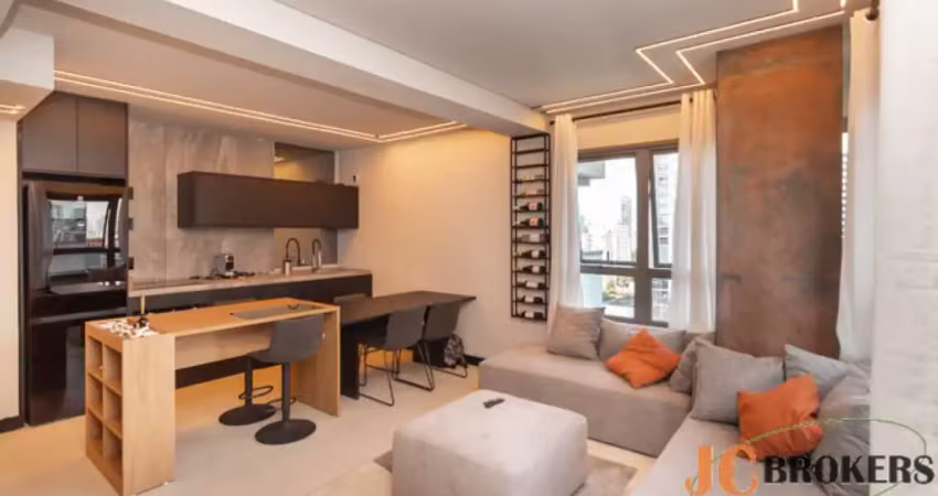 Apartamento duplex com 73m² de área útil,  2 dormitórios sendo 1 suíte com banheira, 1 vaga