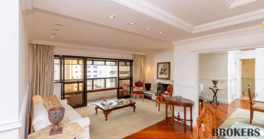 Apartamento 155 m² de área útil,  3 suítes e um dormitório, 2 vagas