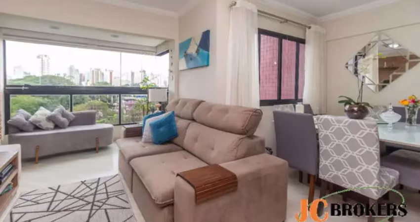 Apartamento com 110 m², 4 dormitórios, sendo 2 suítes, sala para 2 ambientes, 3 vagas