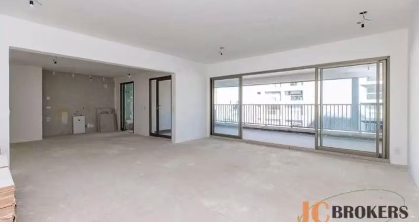 Apartamento com 158m² de área útil, 3 suítes, 2 vagas