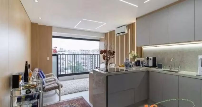 Apartamento com 53 m², 2 dormitórios com armário embutido, living com varanda integrada, andar alto