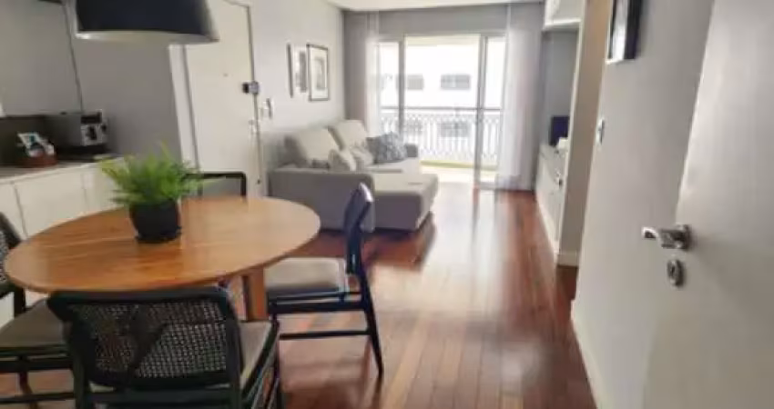 Apartamento com 100 m², 3 dormitórios, sendo 1 suíte, sala para 2 ambientes, varanda, 2 vagas