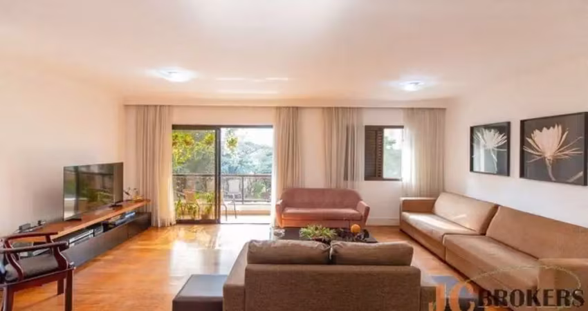 Apartamento com 110m² de área útil, 3 dormitórios sendo 1 suíte com closet, 2 vagas