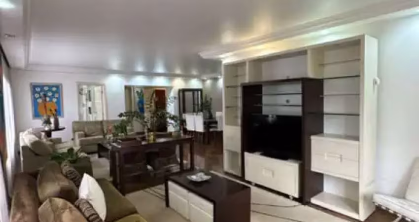 Apartamento com 216 m², 3 dormitórios, sendo 3 suítes, living para 3 ambientes, 2 vagas
