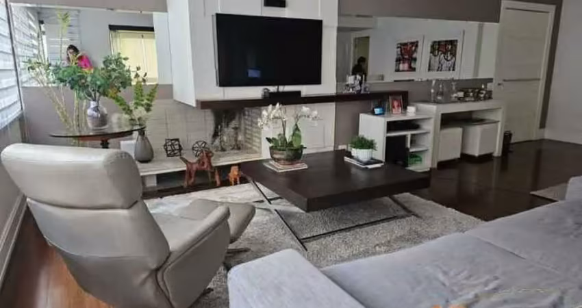 Apartamento com 160 m² de área útil, 3 suítes, 3 vagas