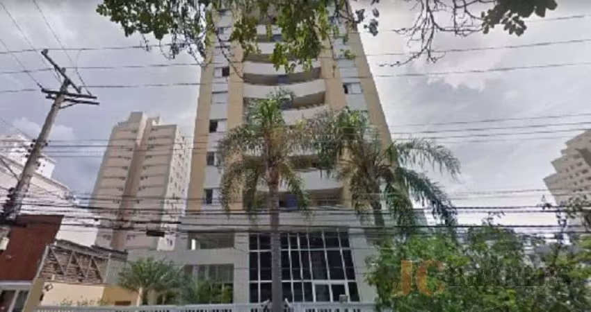 Apartamento de 50m², recém reformado, mobiliado, sala ampliada, com 1 suíte, aquecedor, 1 vaga.