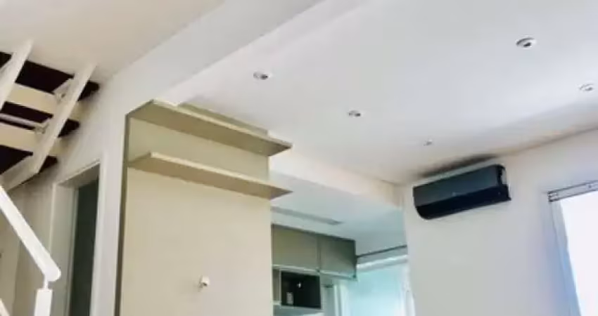 Apartamento duplex com 68m² de área útil, 2 quartos, 2 banheiros, 2 vagas.