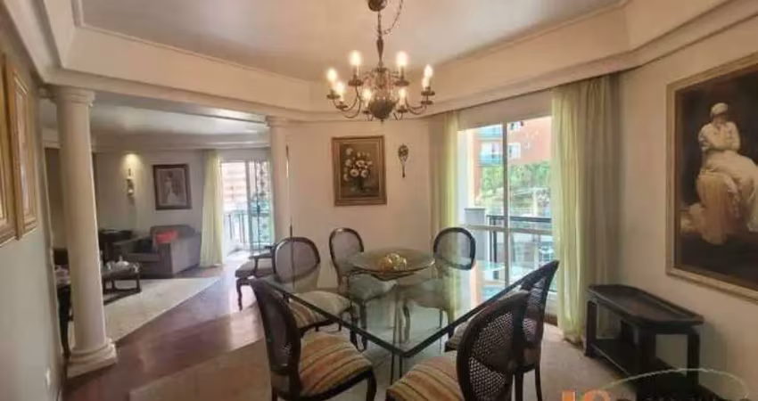 Apartamento com 149 m² de área útil,  3 dormitórios, sendo 1 suíte,  2 vagas