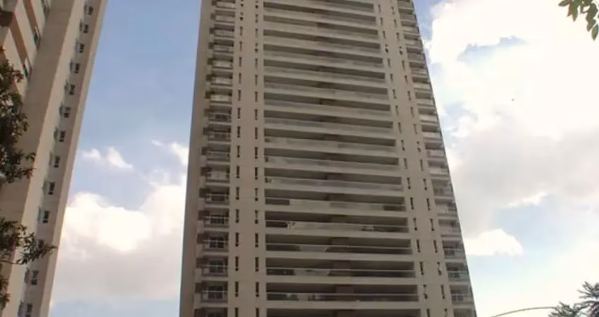 Apartamento com 220 m² de área útil, 3 suítes, 4 vagas