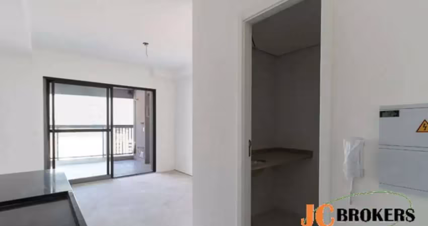 Studio com 31 m², 1 dormitório, varanda com bancada