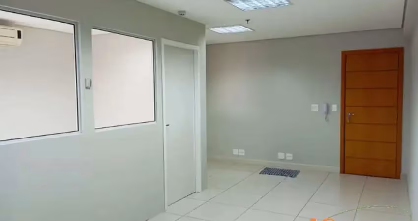 Conjunto comercial com 43m² de área útil, 1 banheiro e 1 vaga