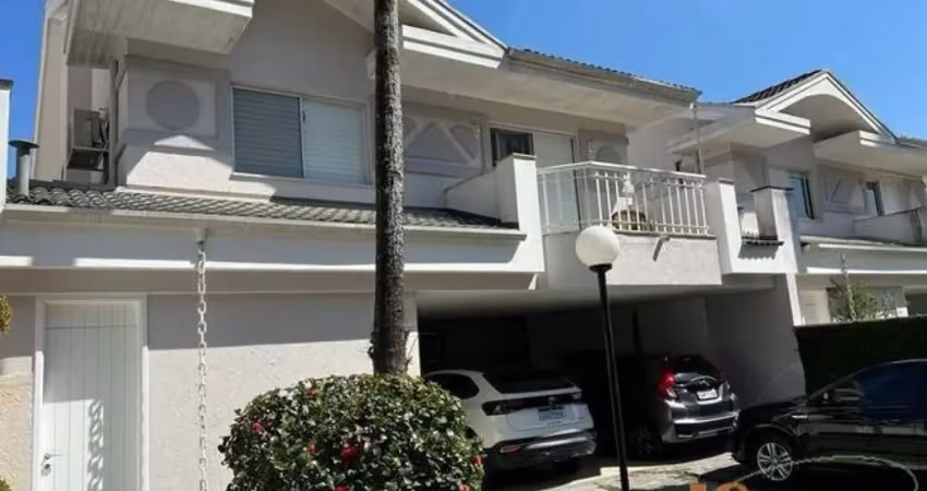 Casa de condomínio com 375,58 m², 4 suítes, 6 vagas